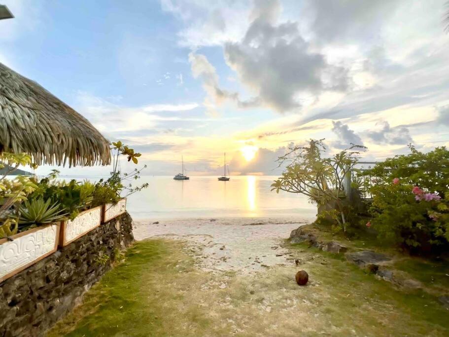 Meri Lodge Huahine Fare Esterno foto