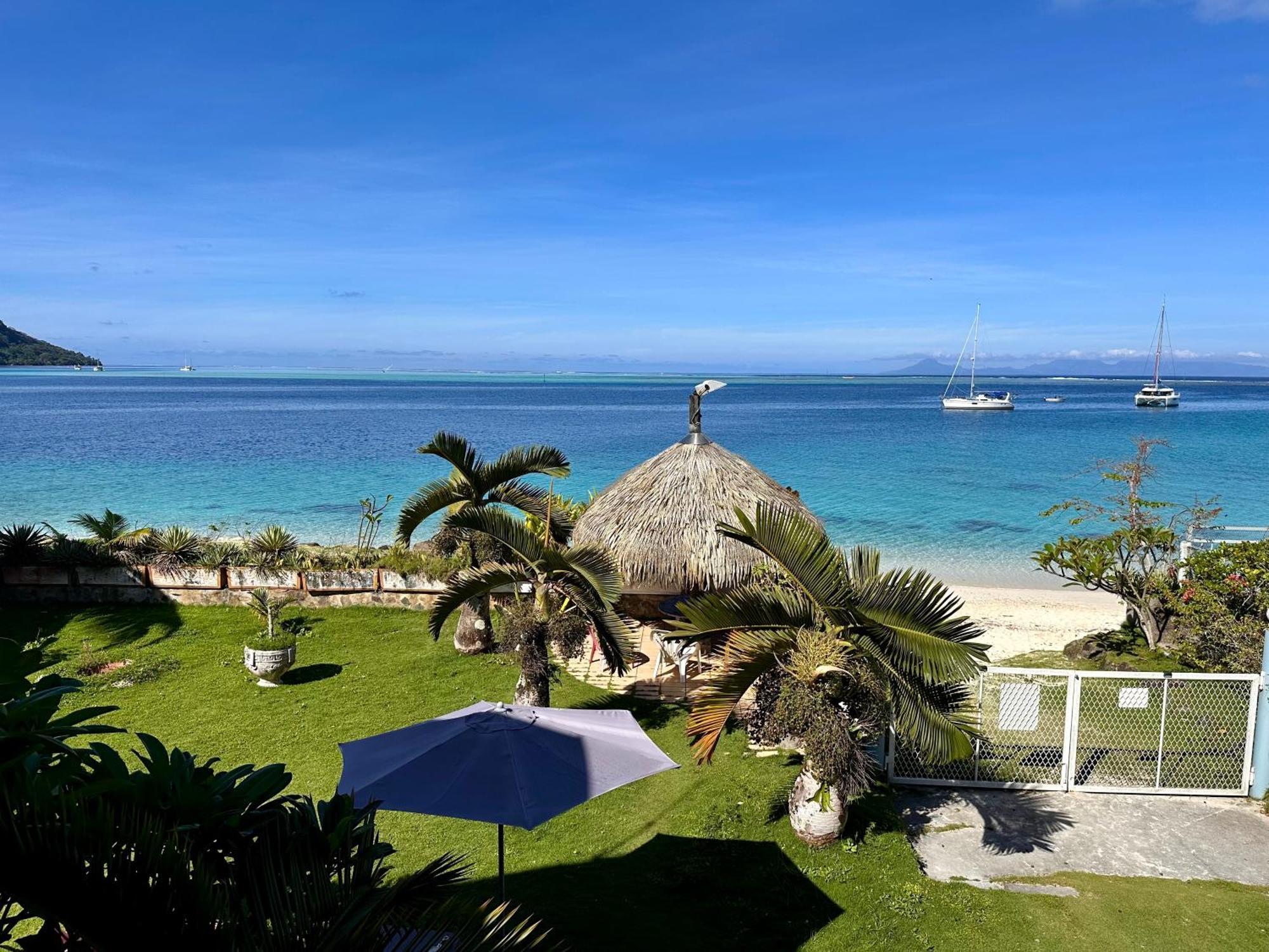 Meri Lodge Huahine Fare Esterno foto